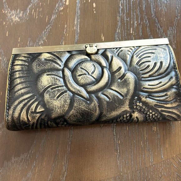 Patricia Nash Tooled Cauchy Wallet or clutch boho embossed metallic boho - Picture 2 of 10